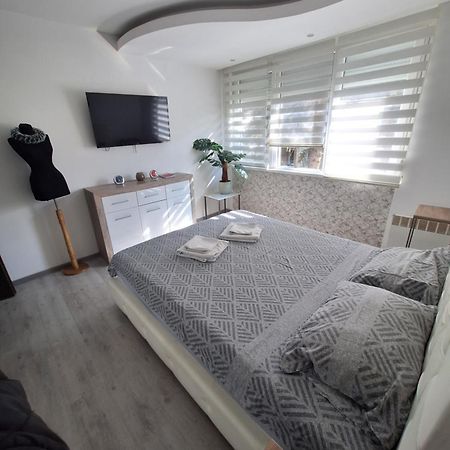Lux Apartment 7, Parking Ni Εξωτερικό φωτογραφία